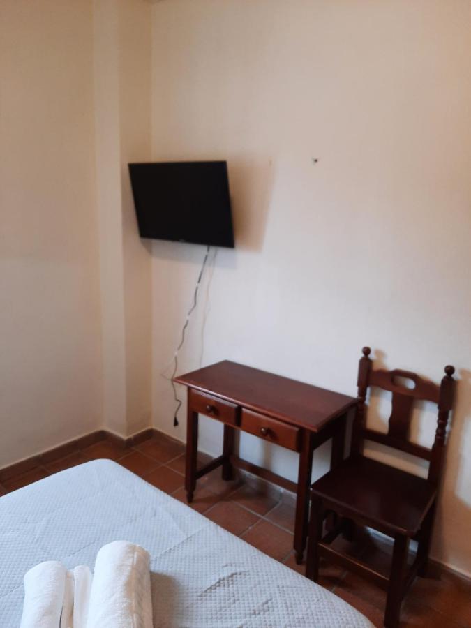 Apartamentos Refugio Del Viajero Parauta Kültér fotó