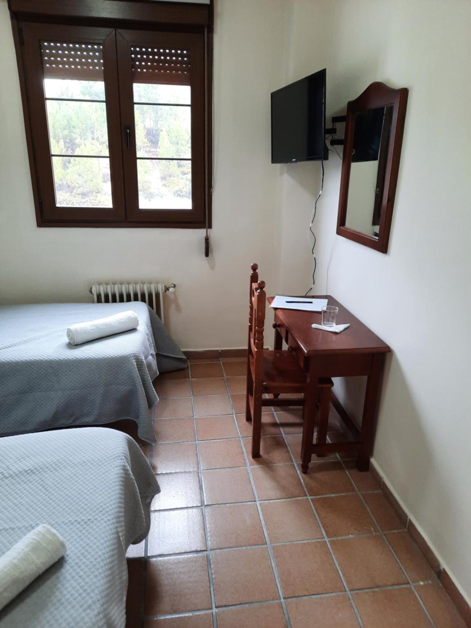 Apartamentos Refugio Del Viajero Parauta Kültér fotó