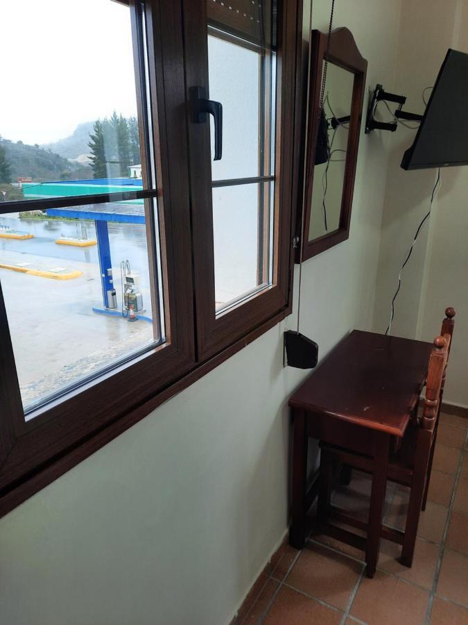 Apartamentos Refugio Del Viajero Parauta Kültér fotó
