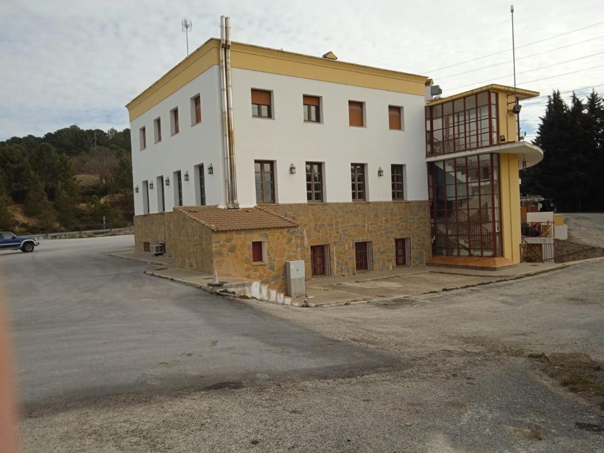 Apartamentos Refugio Del Viajero Parauta Kültér fotó